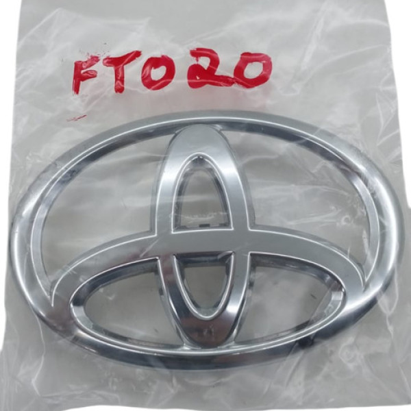 Emblema Original Grade Frontal Toyota Yaris 1.5 2023
