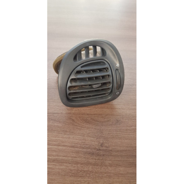 Difusor De Ar Lado Esquerdo Citroen Xsara Picasso 04