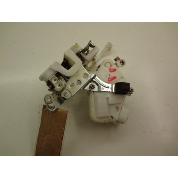 Fechadura Porta Dianteira Direita Etios Cross 2014