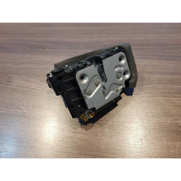 Fechadura De Porta Dianteira Direita Gm Spin Lt 2013