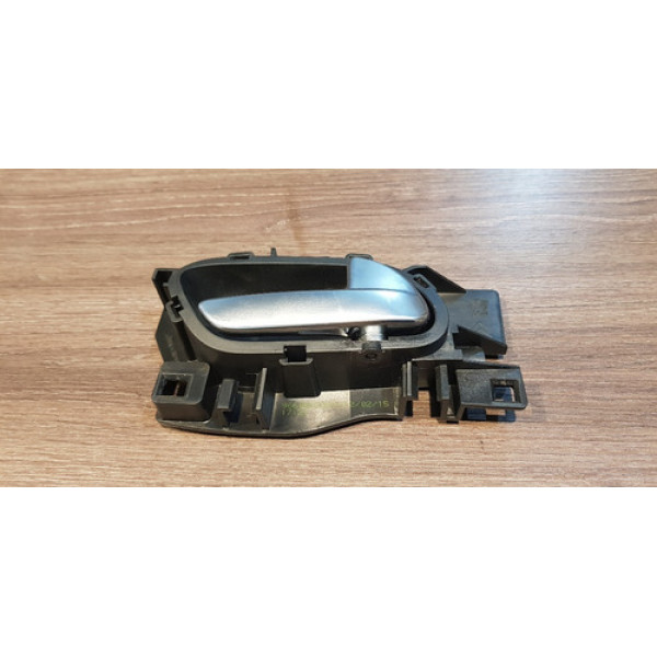 Maçaneta Dianteira Direita Peugeot 208 Active 2016