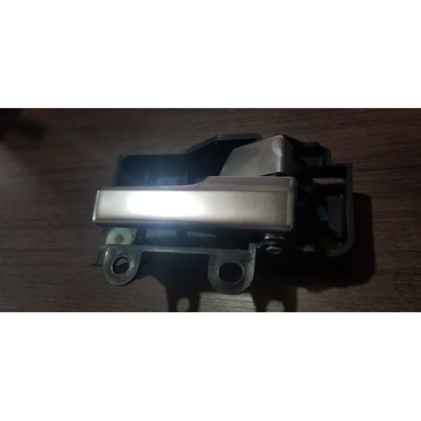 Maçaneta Interna Dianteira Direita Ford Focus Guia 2011