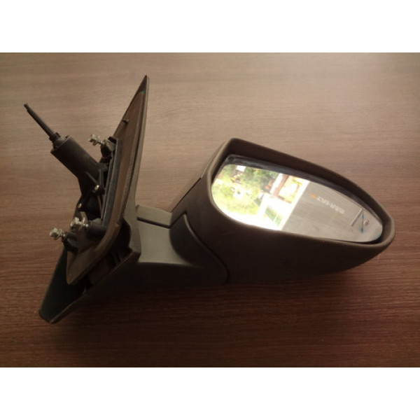 Espelho Retrovisor Manual Lado Direito Gm Onix Lt 1.4 2013