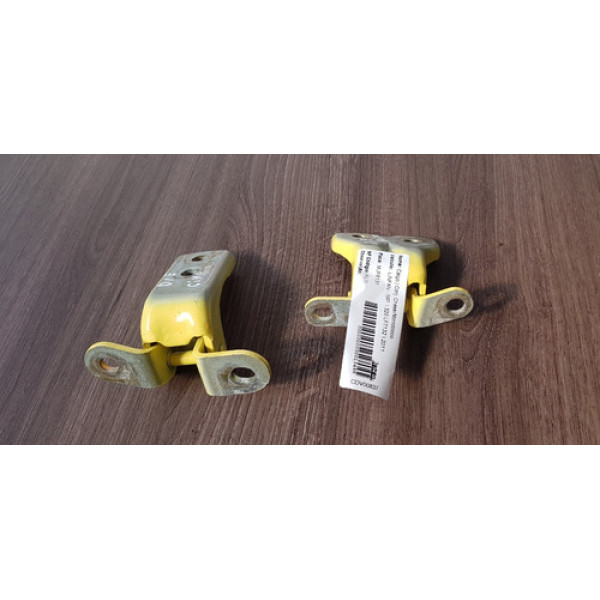 Dobradiça De Porta Dianteira Esquerda Inf E Sup Lifan 320 