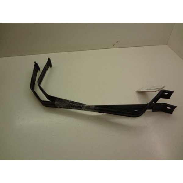 Par De Cintas De Fixação Tanque Combustivel Onix 2018