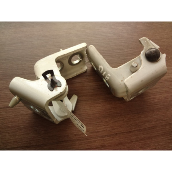 Par Dobradiças Porta D/e Peugeot 2008 Griffe At 2017