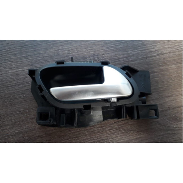 Maçaneta Interna Dianteira Direita Peugeot 2008 Griffe 2017