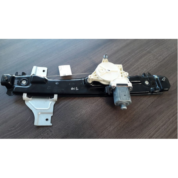 Máquina Vidro Elétrico Porta T/d Peugeot 2008 Griffe At 2017