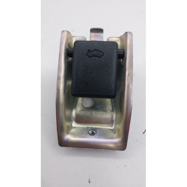 Alavanca De Abertura Do Capô Gm Tracker 4x4 2008