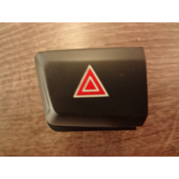 Botão Pisca Alerta Peugeot 2008 Griffe At 2017