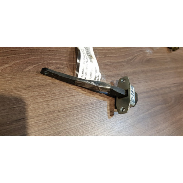 Limitador De Porta Traseira Direita Gm Tracker 2.0 C32
