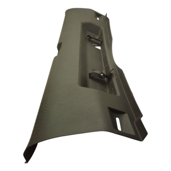 Soleira Porta Malas Vw Jetta 1.4 Tsi Confortline 2017