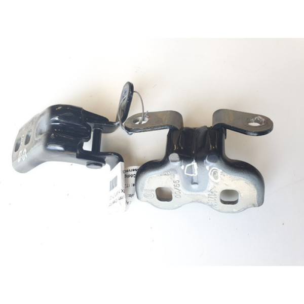 Dobradiça De Porta Traseira Esquerda Gm Onix 2013