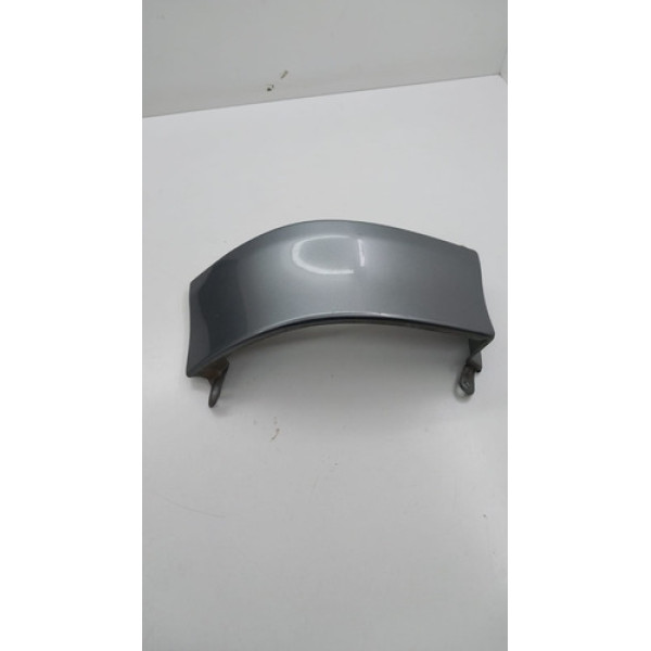 Acabamento Canto Direito Traseiro  Corolla 2002