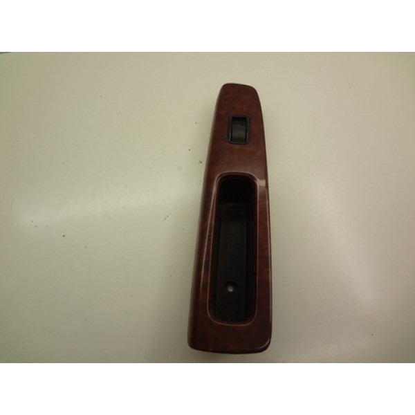 Botao Com Moldura Vidro Direito Toyota Camry 2006