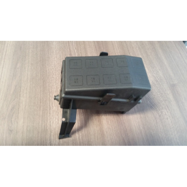 Caixa De Rele Com Tampa Somente A Caixa Gm Vectra 1999