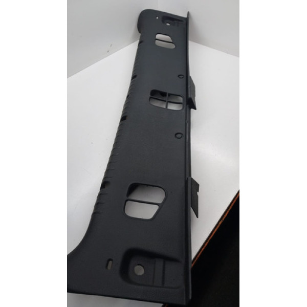 Soleira Do Porta Malas Renault Clio 2004