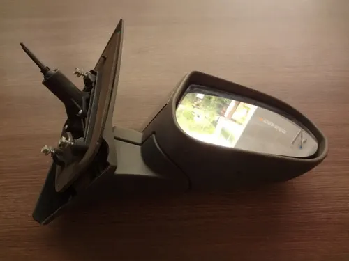 Espelho Retrovisor Manual Lado Direito Gm Onix Lt 1.4 2013